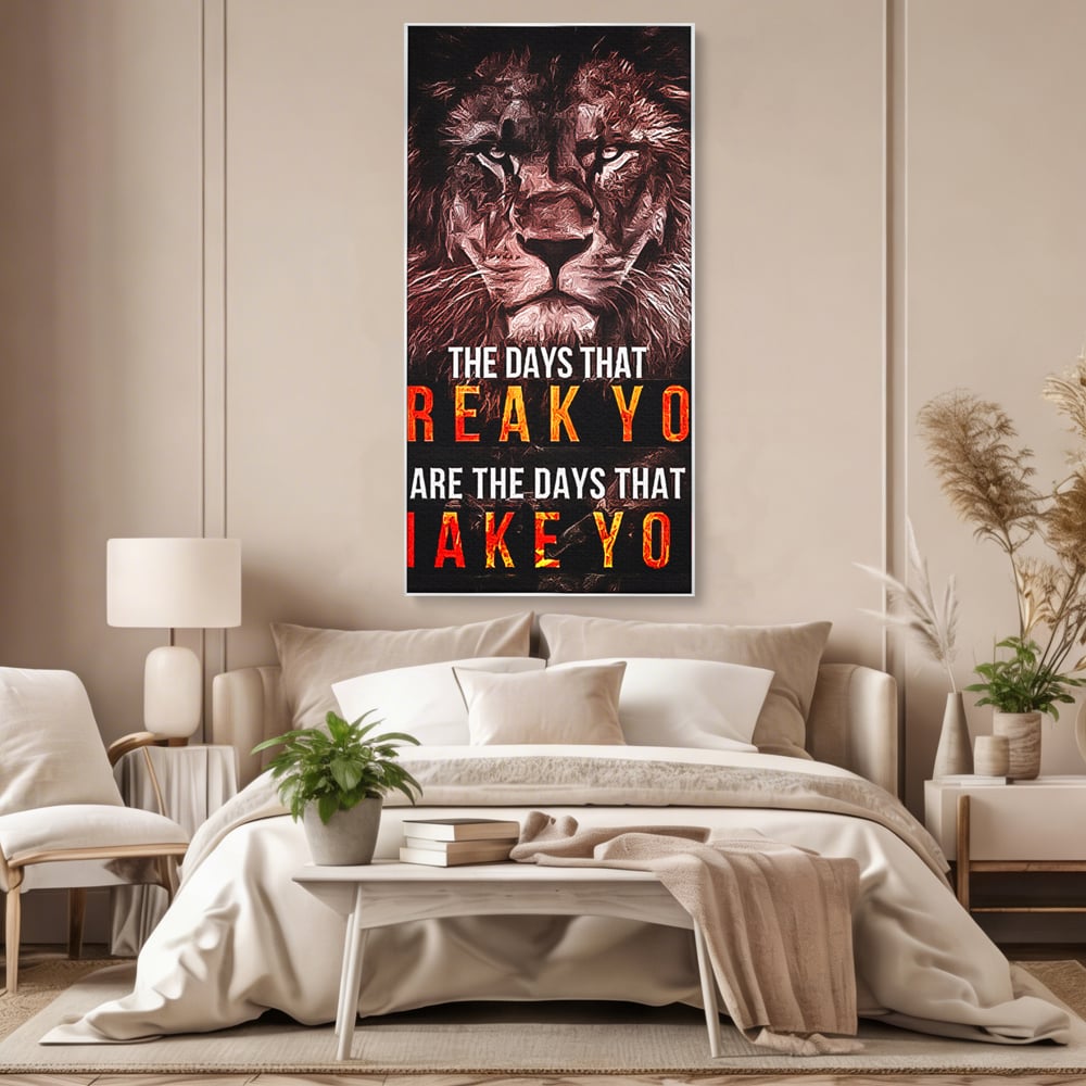 Tablou canvas cu tablou canvas cu leu si mesaj motivational, in rama de aluminiu argintiu, pe perete intr-un dormitor